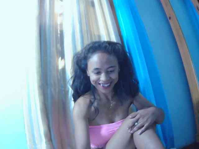 Reinewallashy3 webcam