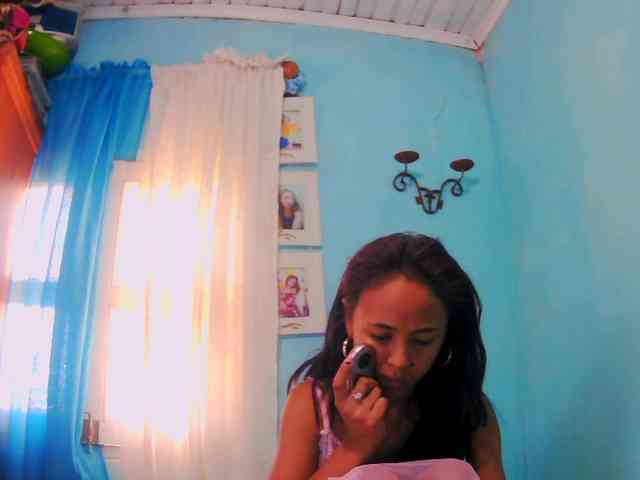 Reinewallashy3 webcam