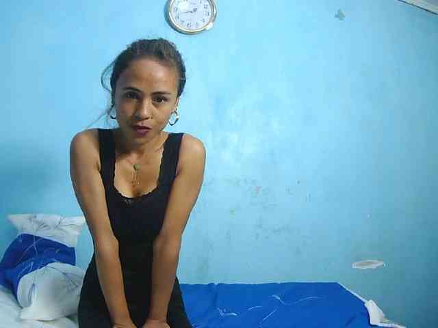 Reinewallashy3 webcam