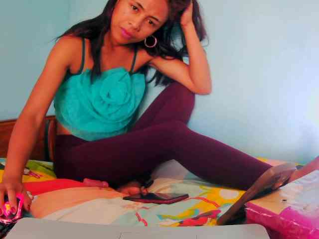 Reinewallashy3 webcam