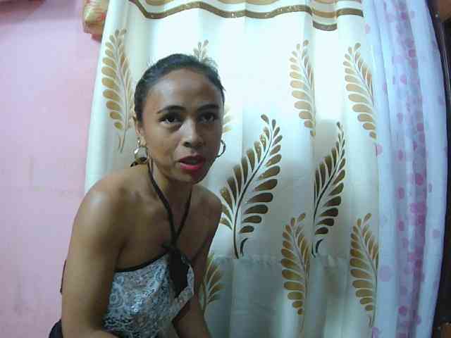 Reinewallashy3 webcam