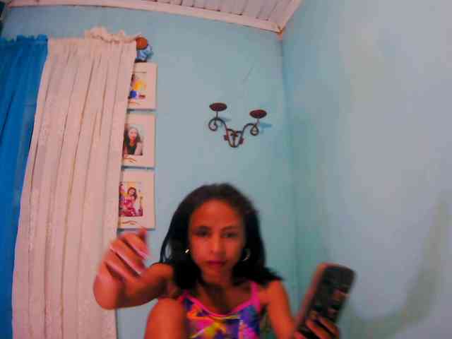 Reinewallashy3 webcam