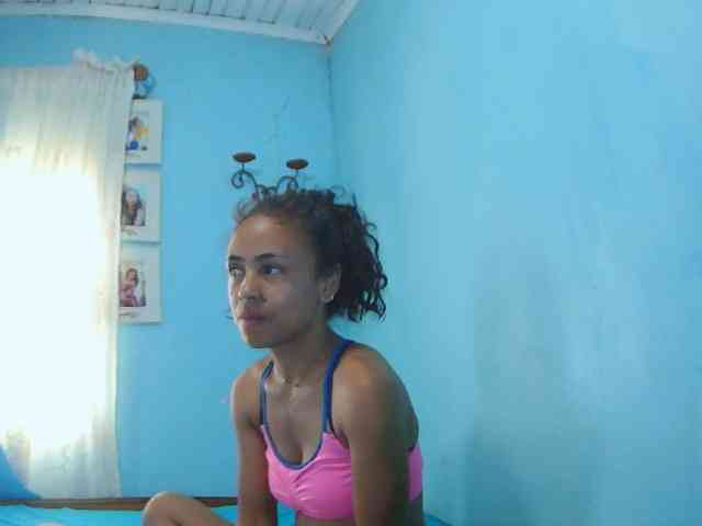 Reinewallashy3 webcam