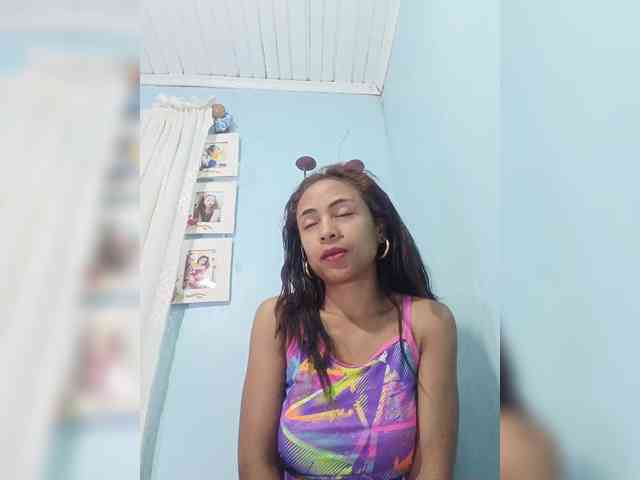 Reinewallashy3 webcam