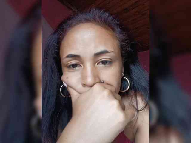 Reinewallashy3 webcam