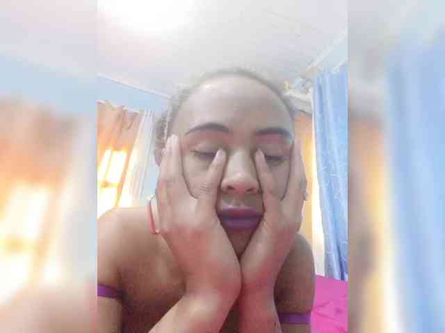 Reinewallashy3 webcam