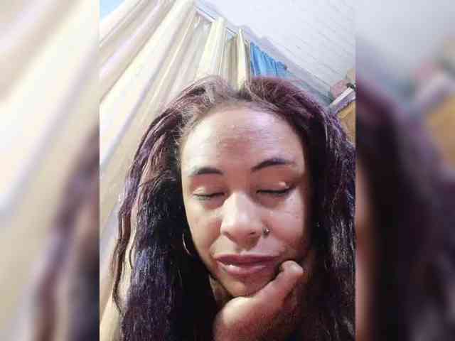 Reinewallashy3 webcam