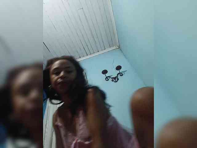 Reinewallashy3 webcam