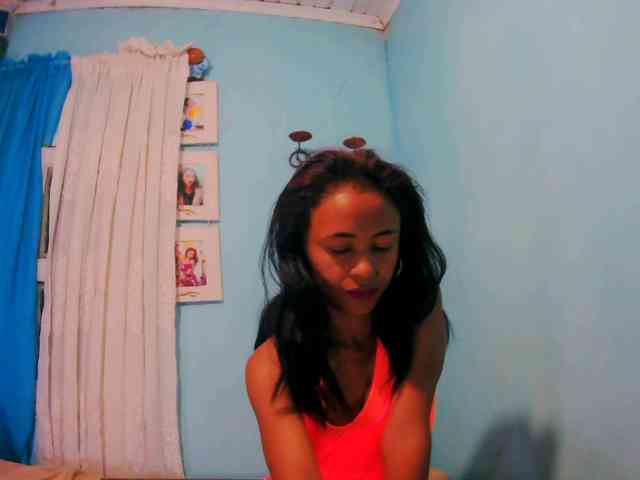 Reinewallashy3 webcam