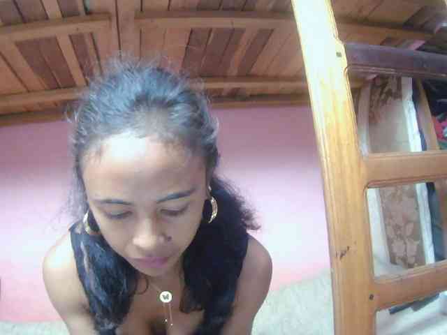 Reinewallashy3 webcam