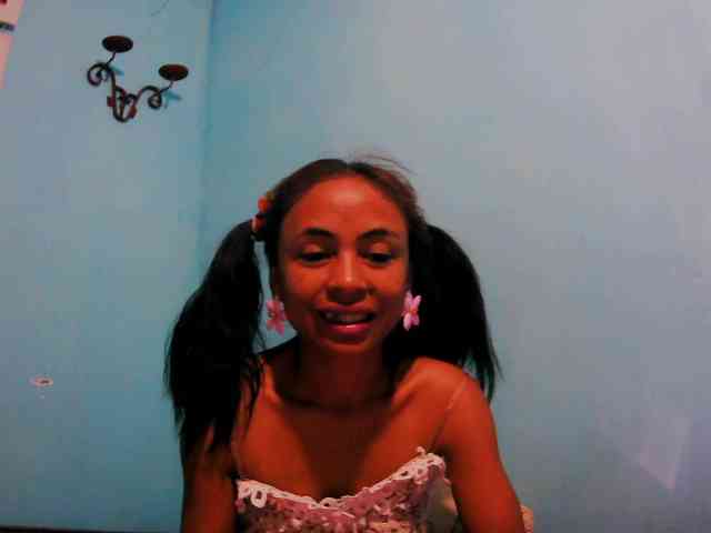 Reinewallashy3 webcam