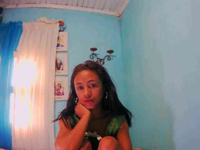 Reinewallashy3 webcam