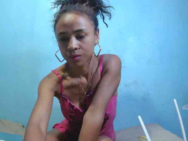 Reinewallashy3 webcam