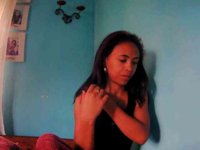 Reinewallashy3 webcam