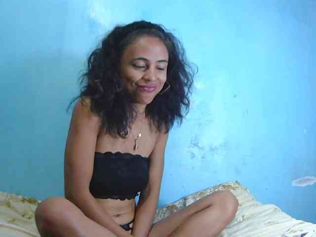 Reinewallashy3 webcam