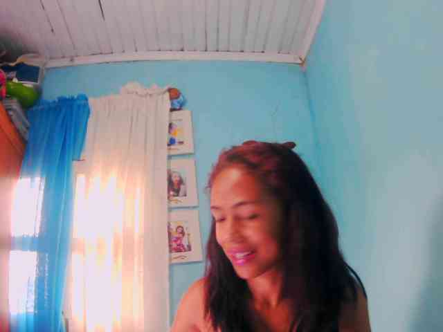 Reinewallashy3 webcam