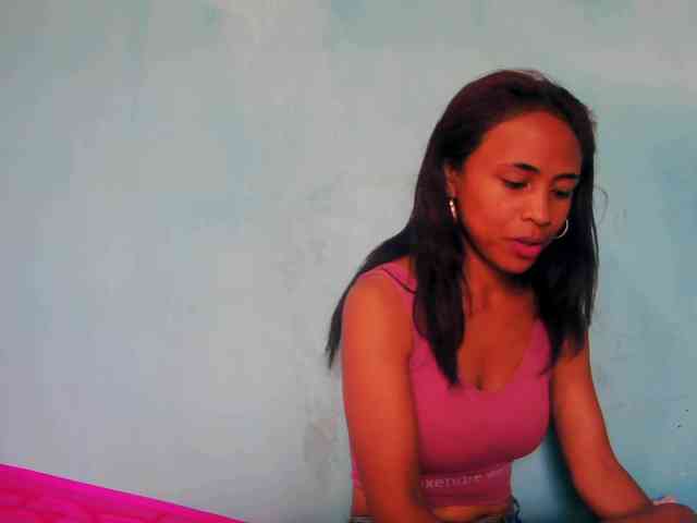 Reinewallashy3 webcam