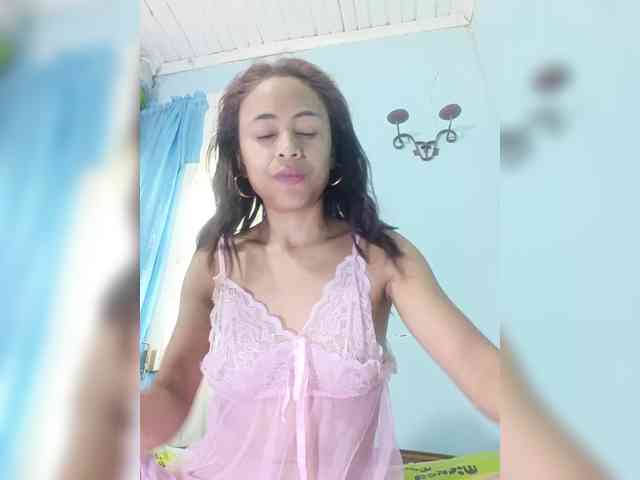 Reinewallashy3 webcam