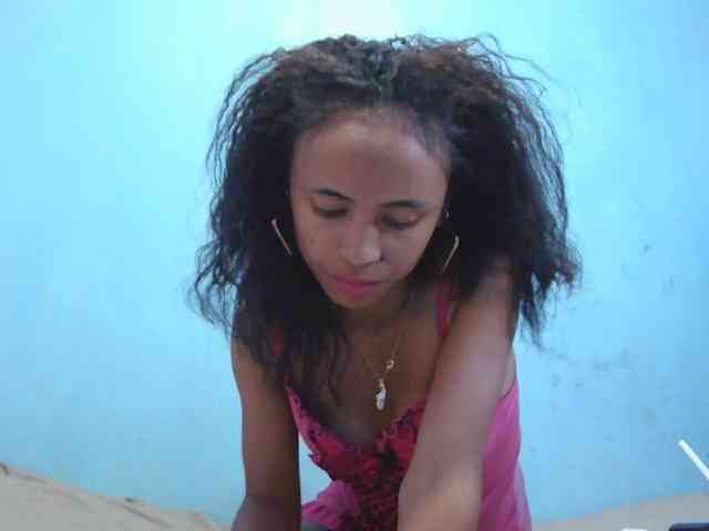 Reinewallashy3 webcam