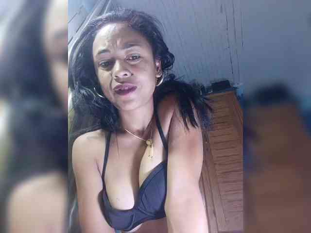 Reinewallashy3 webcam