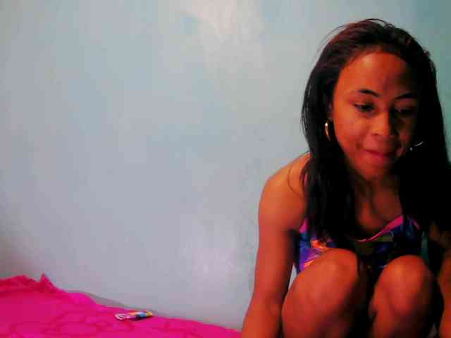 Reinewallashy3 webcam