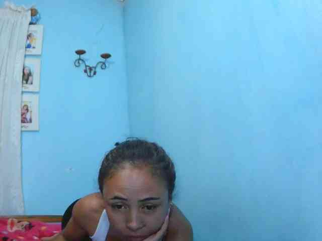 Reinewallashy3 webcam