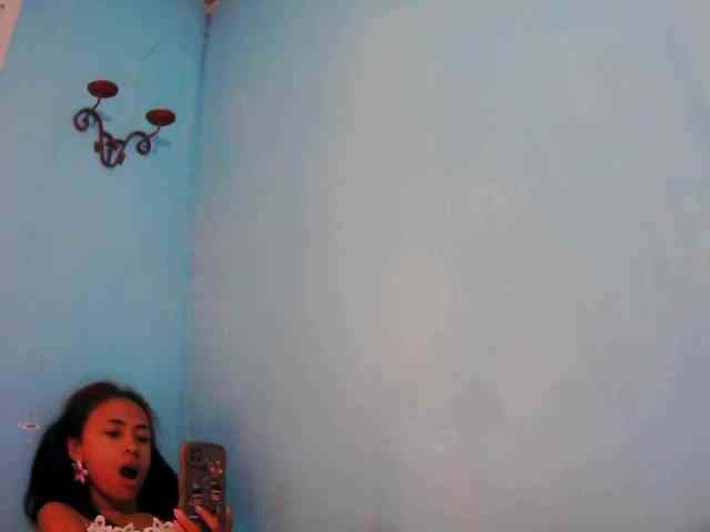 Reinewallashy3 webcam