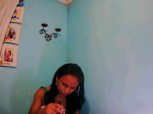 Reinewallashy3 webcam