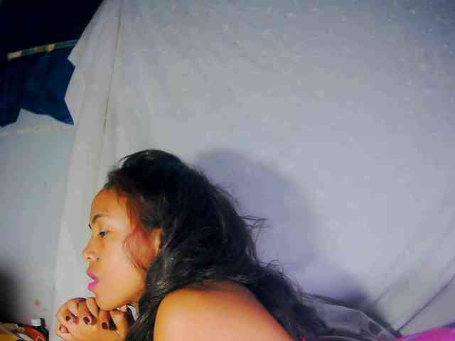 Reinewallashy3 webcam