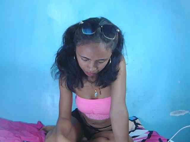 Reinewallashy3 webcam