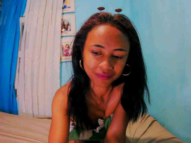 Reinewallashy3 webcam