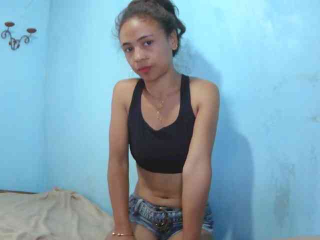 Reinewallashy3 webcam