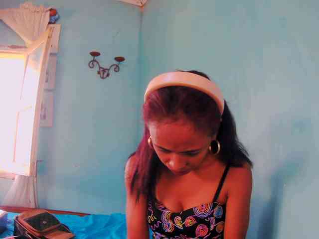 Reinewallashy3 webcam