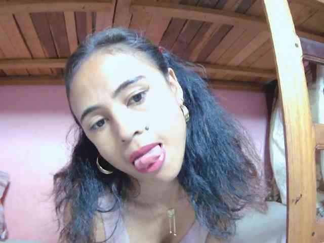 Reinewallashy3 webcam