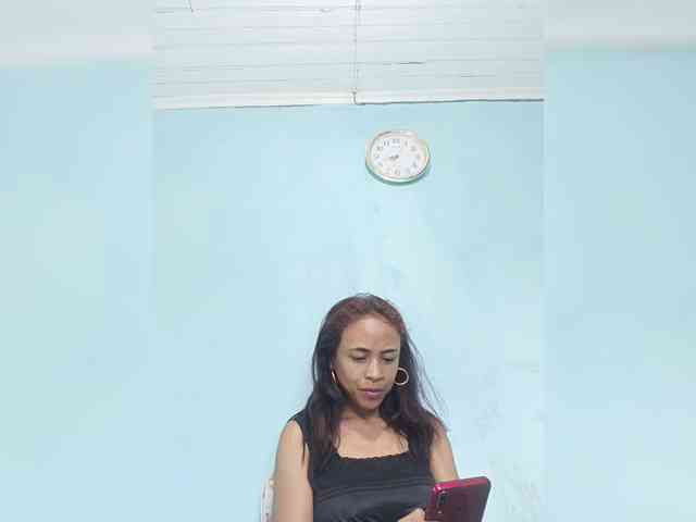 Reinewallashy3 webcam