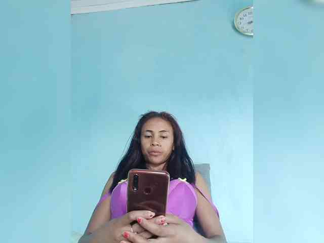 Reinewallashy3 webcam