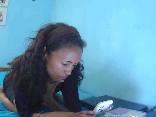 Reinewallashy3 webcam