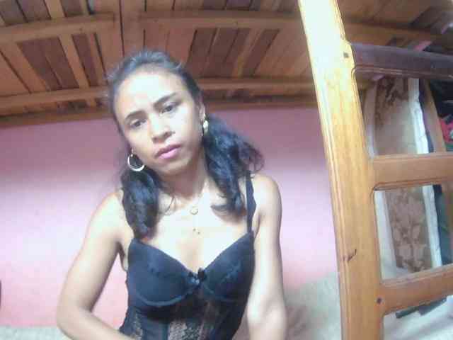 Reinewallashy3 webcam
