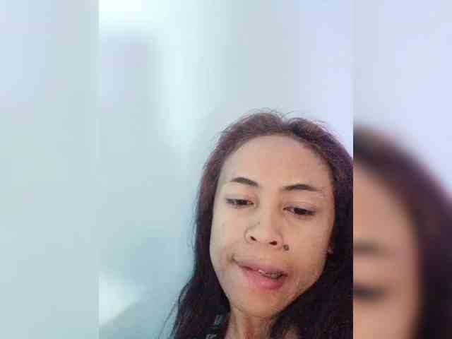 Reinewallashy3 webcam