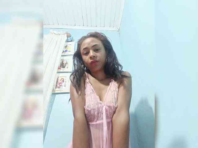 Reinewallashy3 webcam