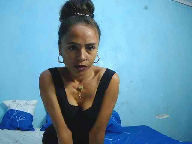 Reinewallashy3 webcam