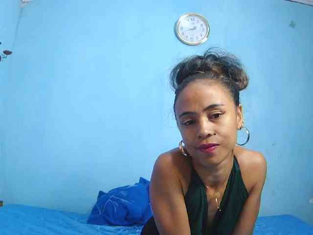 Reinewallashy3 webcam