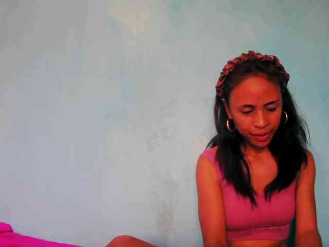 Reinewallashy3 webcam