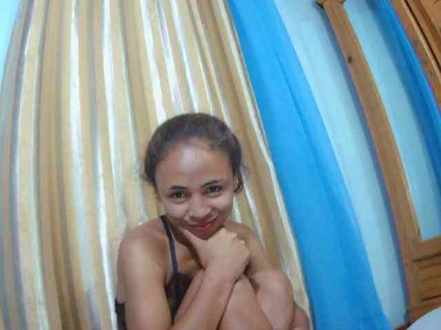 Reinewallashy3 webcam