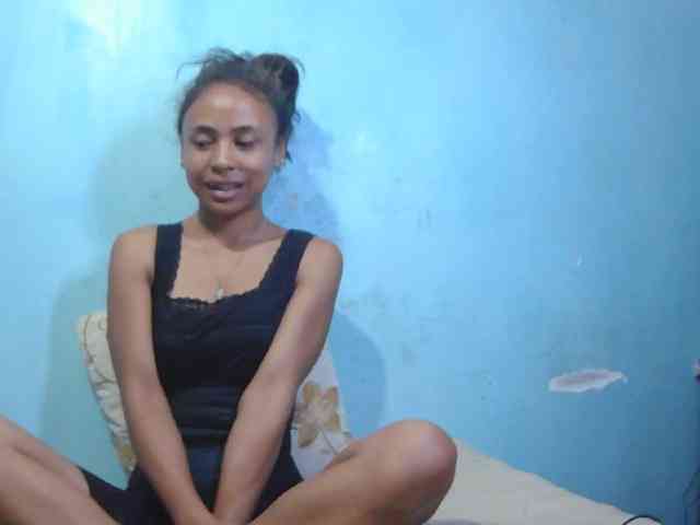 Reinewallashy3 webcam