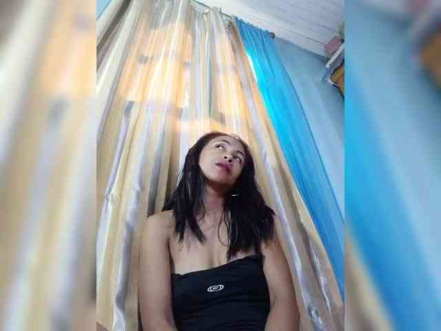 Reinewallashy3 webcam