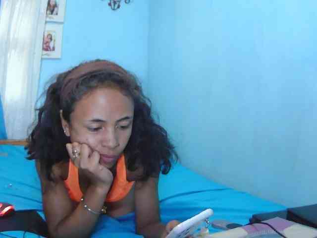 Reinewallashy3 webcam