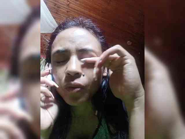 Reinewallashy3 webcam