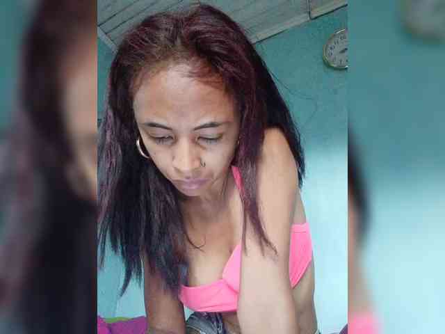 Reinewallashy3 webcam