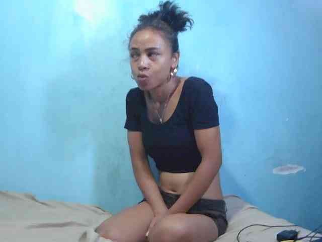 Reinewallashy3 webcam